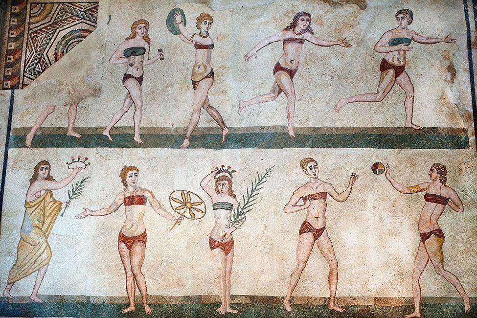 Mosaici di Piazza Armerina con atlete in costume da bagno