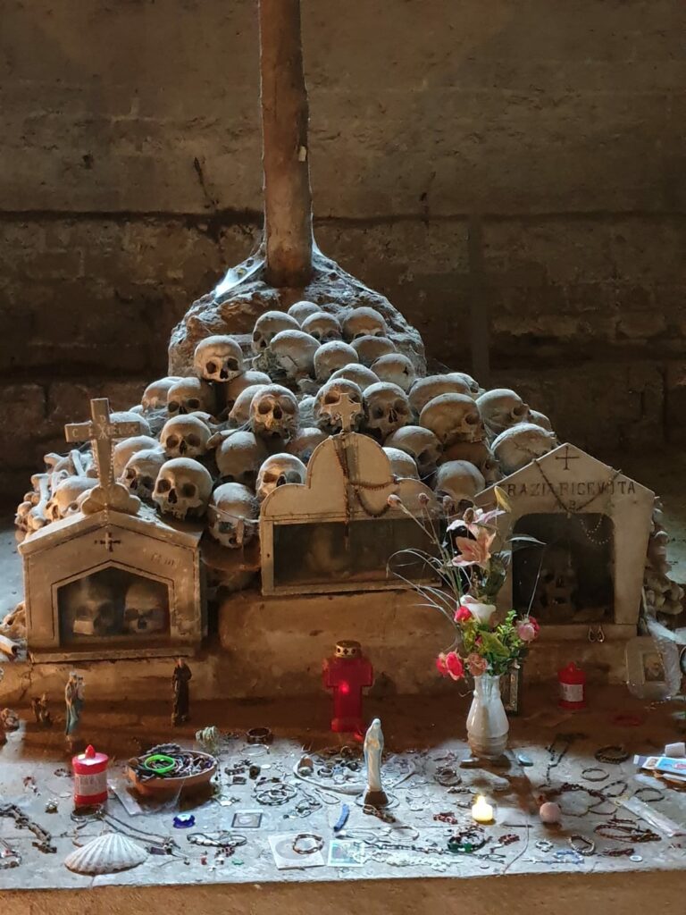 Cimitero delle Fontanelle
