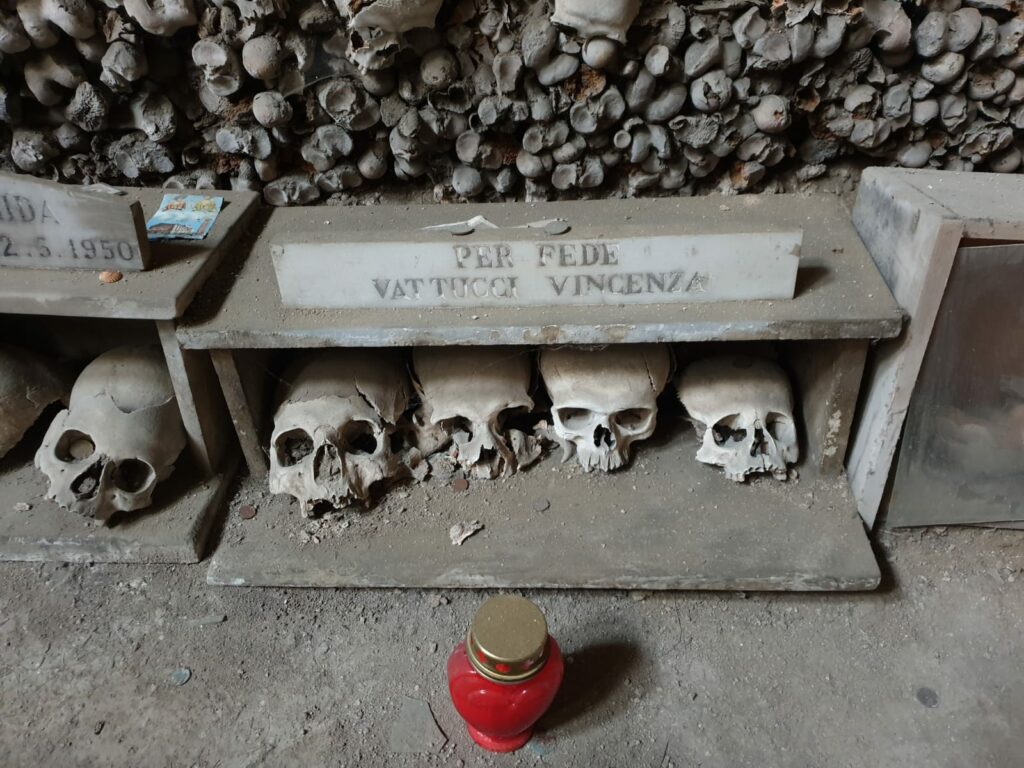 Cimitero delle Fontanelle