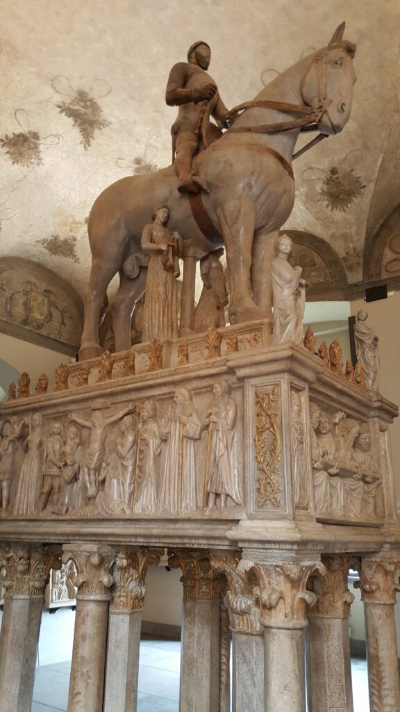 Monumento a Barnabò Visconti - Museo del Castello Sforzesco, Milano (foto di Cesare Castagnari)