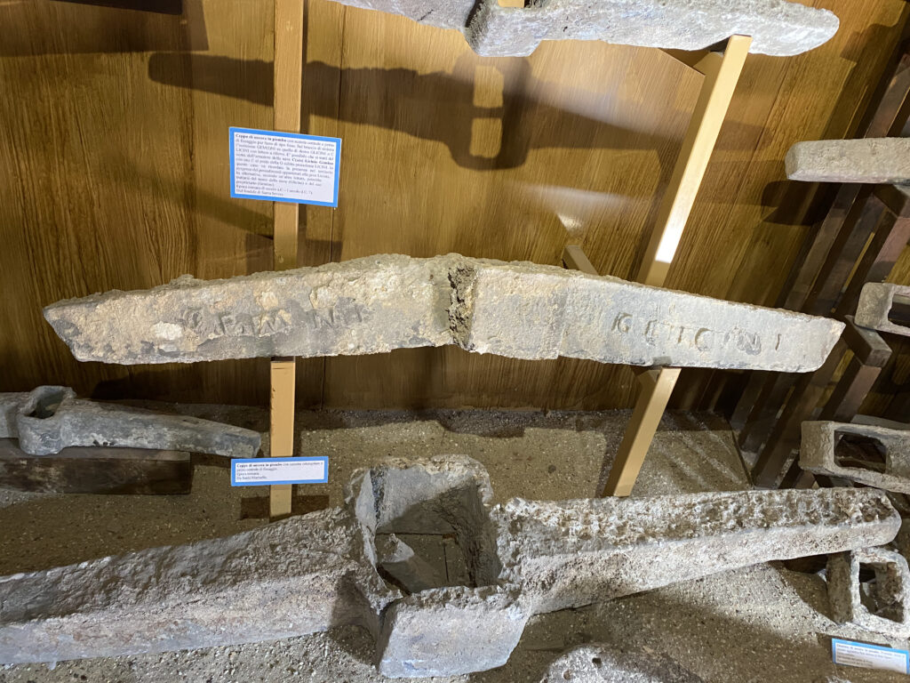 Ancora con iscrizione - Museo del mare Santa Severa