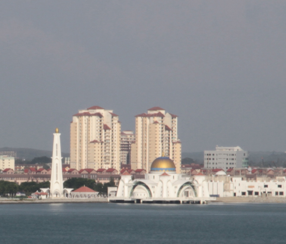 Masjid Selat Melaka