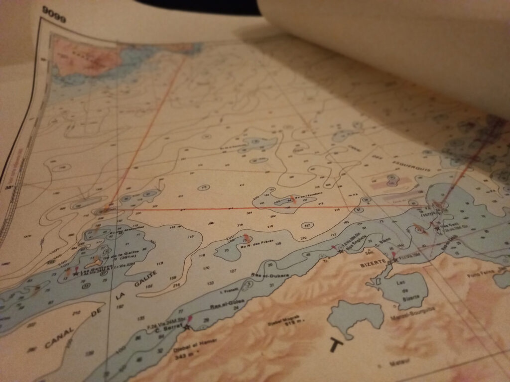 Carta nautica del Canale di Sicilia con appunti di navigazione
